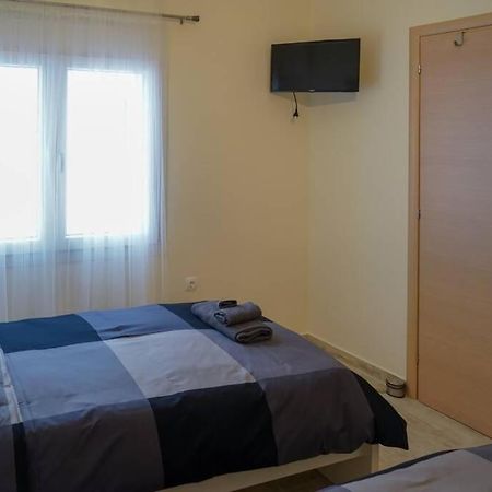 Modern Apartment In The City Center Joánina Kültér fotó