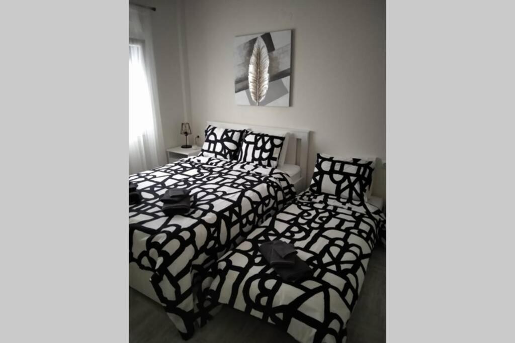 Modern Apartment In The City Center Joánina Kültér fotó
