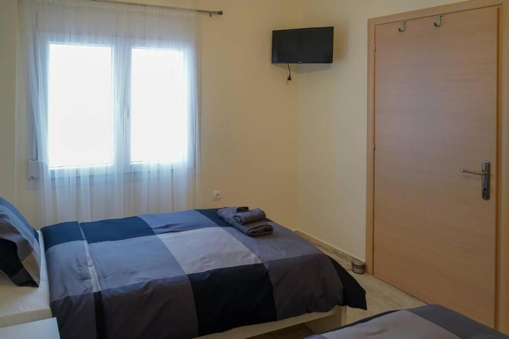 Modern Apartment In The City Center Joánina Kültér fotó