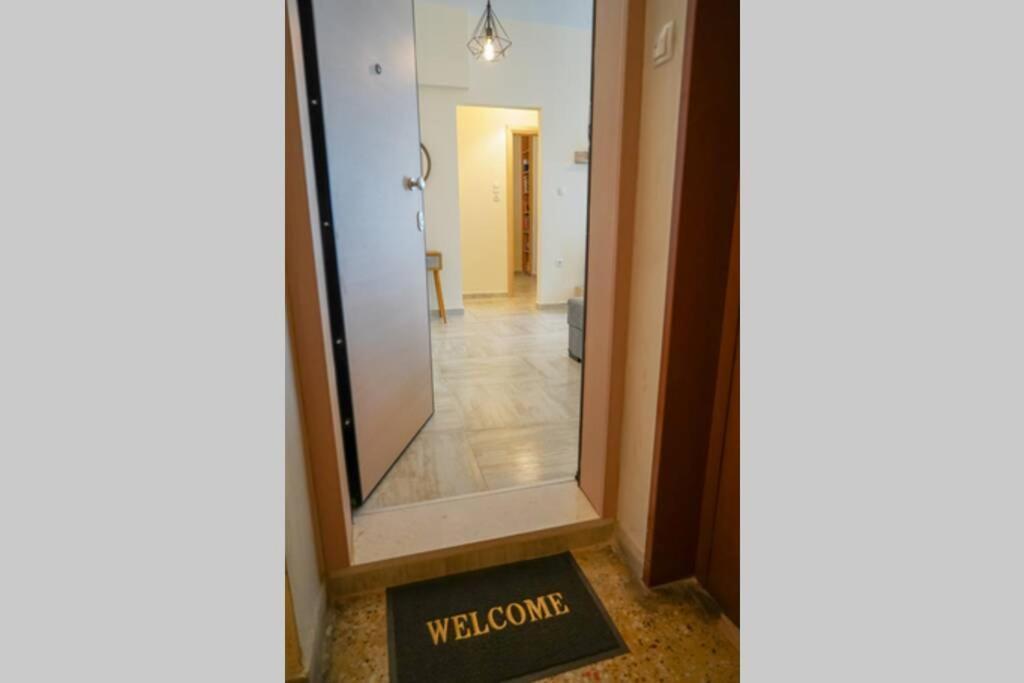 Modern Apartment In The City Center Joánina Kültér fotó